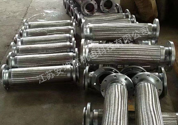 建筑隔震柔性管道